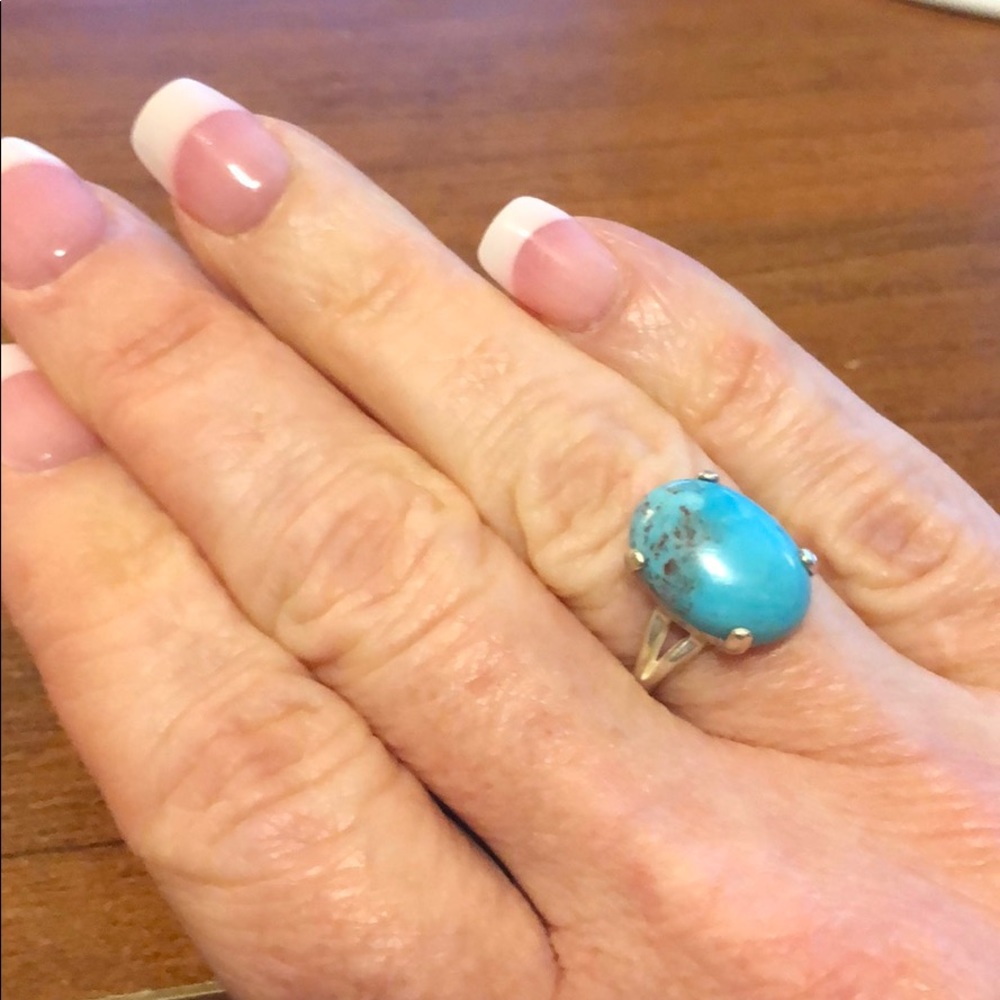 Silver & Turquoise Ring - Picture 2 of 4